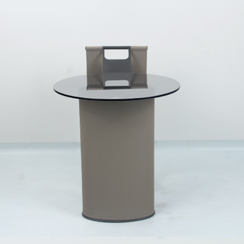 Round side table Minimalist Style Small Circular Coffee Table for Space-Efficient Rooms