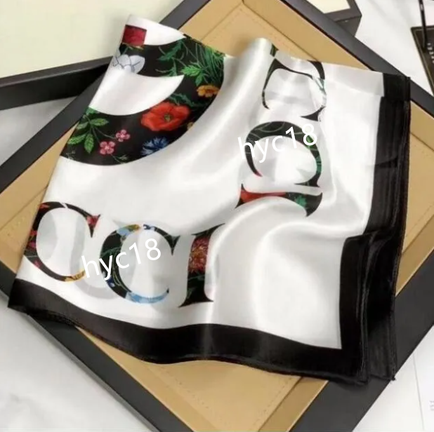 Designer Silk Scarf For Women Luxurious Scarf High End Classic Letter Pattern Designer Shawl Scarves New Gift Easy to Match Soft Touch size 5353cm