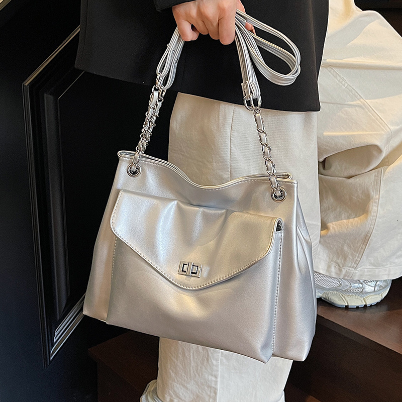 Summer New Women's Single Shoulder Crossbody Bag Summer New Fashion Handbag Large Capacity Commuter Bag Retro Crossbody women's Bag New Desi