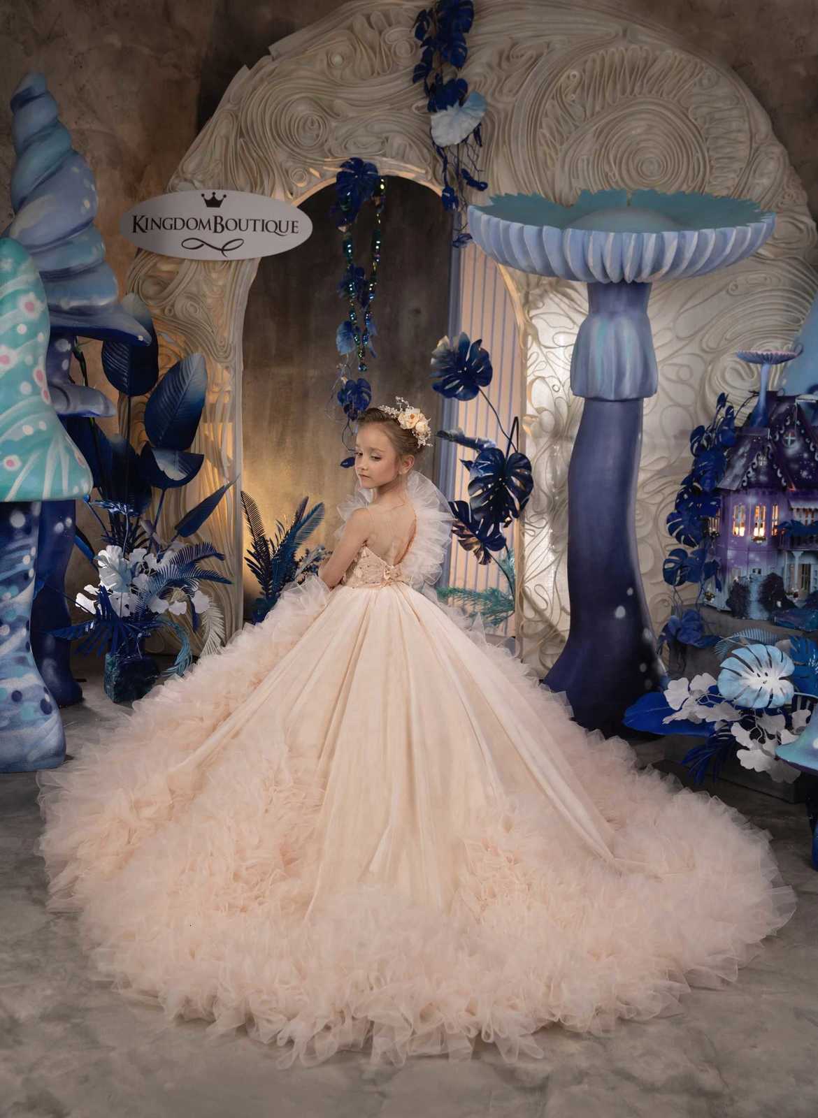 Blush Pink Flower Girl Dress For Wedding Puffy Sequins Applique Tiered Sleeveless Kids Birthday Gowns Luxury Princess Dress Z250716