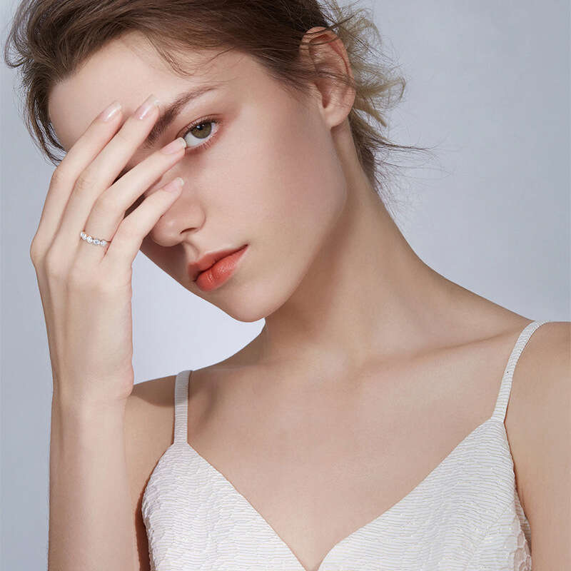 New Fashionable Personality Versatile Pure Silver Moissanite Niche High-End Sense Band Ring Be7