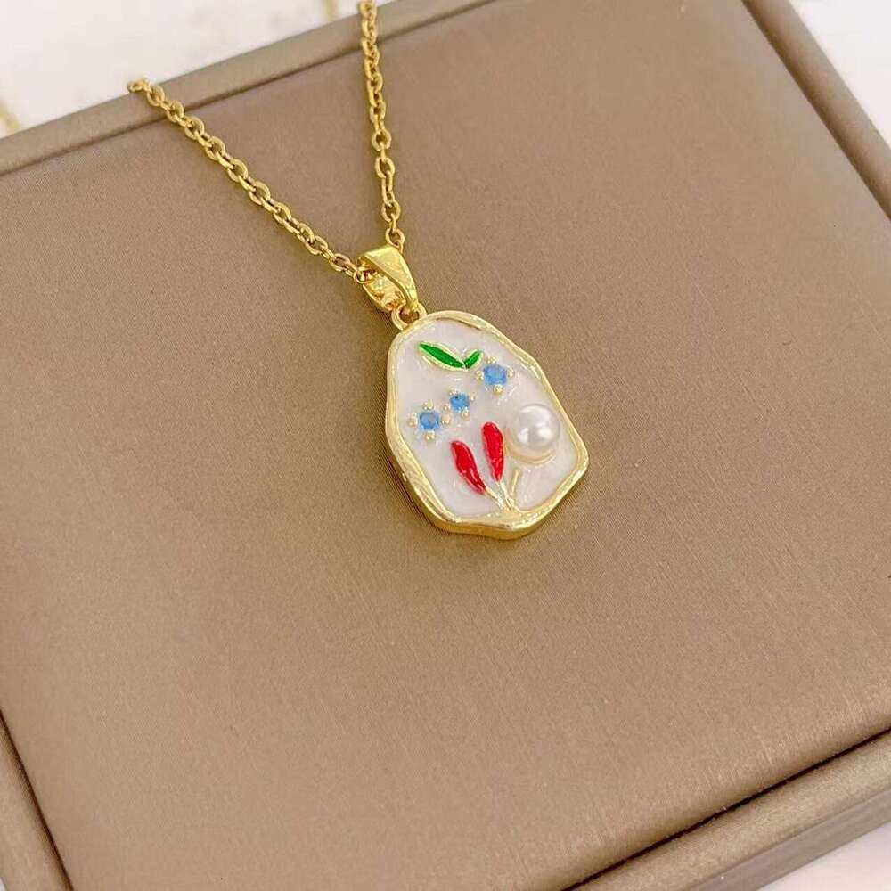 Hot Sale Copper Pendant New Enamel Color Flower Necklace For Women High-End Fashionable Temperament Niche Collarbone Chain 731