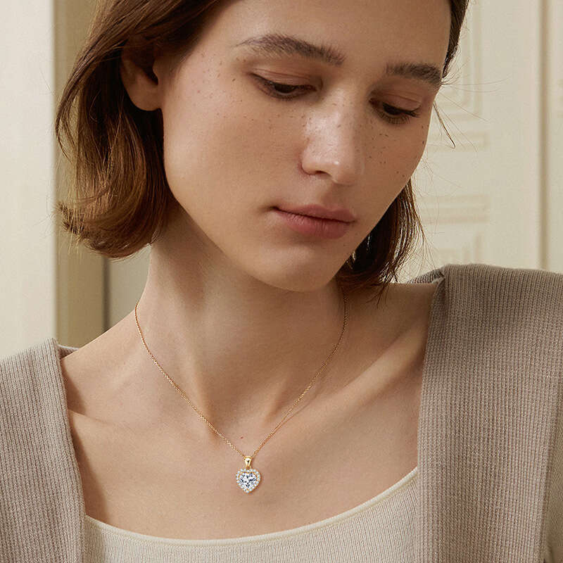 Ins Style Simple Heart Necklace For Women, Pure Sier Encrusted With D Color Moissanite Heart-Shaped Pendant E3d