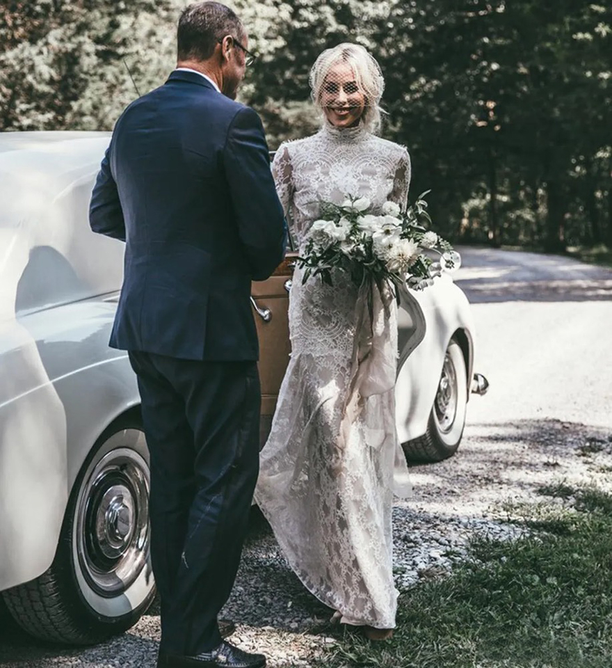 Vintage Full Lace Mermaid Wedding Dresses Long Sleeves HIgh Jewel Neck Backless Sweep Train Wedding Dress Bridal Gowns Vestidos De Noiva