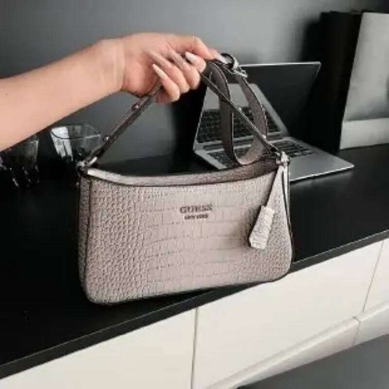 2025 Elegant Minimalist Crossbody Bag Trendy Leather Messenger Purse Vintage Designer Handbag Solid Color Large Capacity