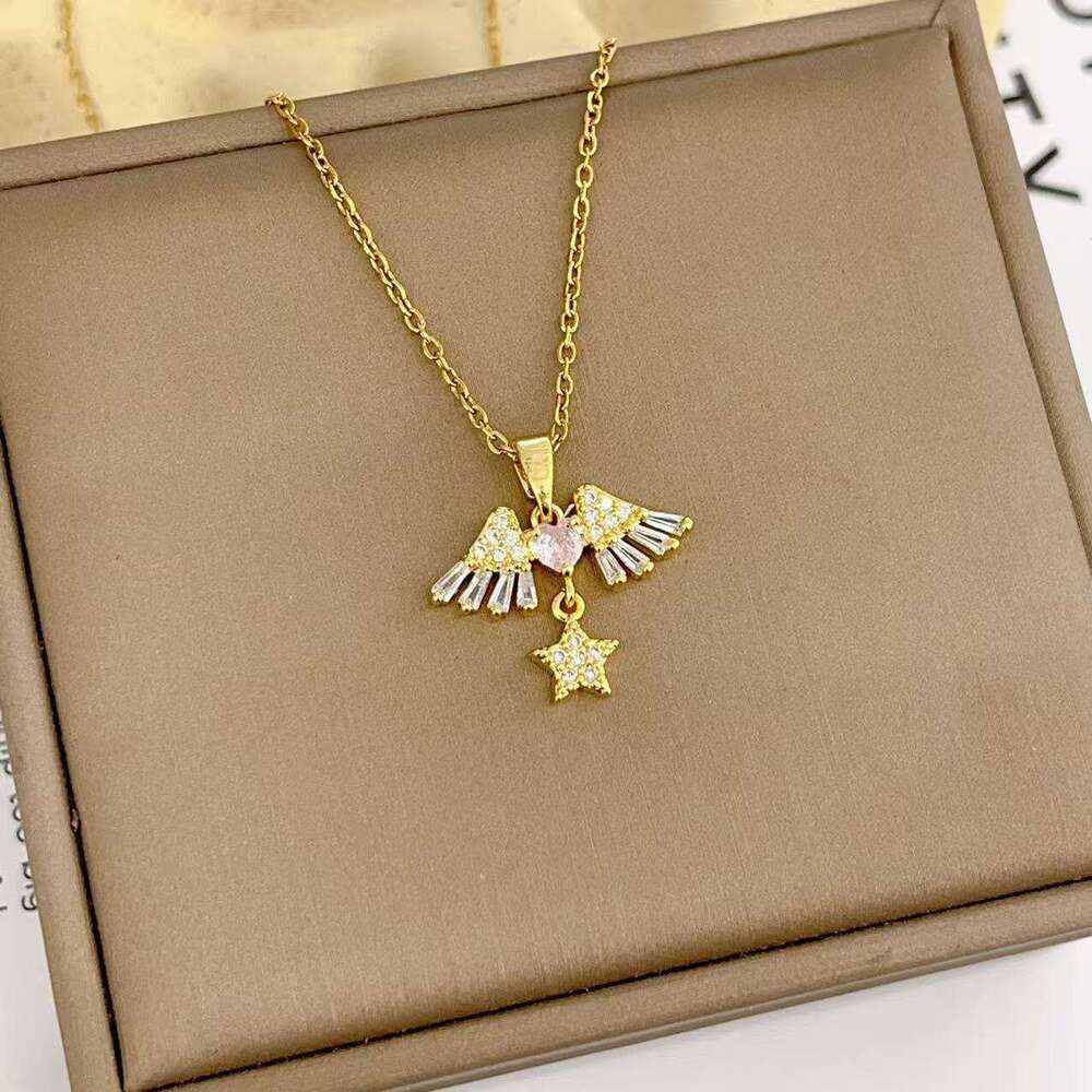 Angel Wings Niche Necklace For Women High-End Star Heart Pendant Elegant Fashion Stainless Steel Collarbone Chain Cc1