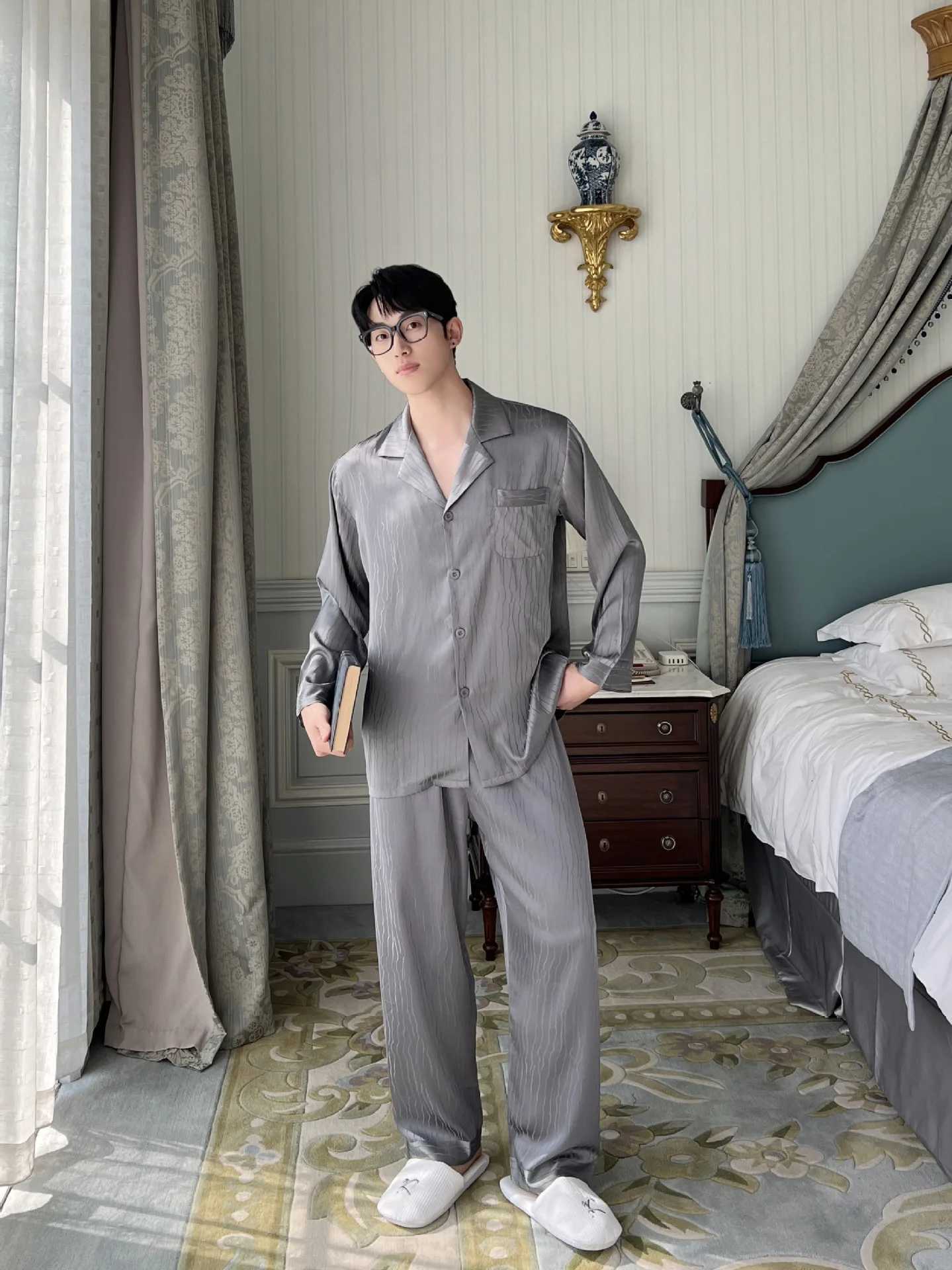 Plus Size Mens Sleepwear 3Pcs Pajamas Set Summer New Satin Nightwear Home Clothes Fashion Jacquard Stripes Loungewear Pajamas W250717