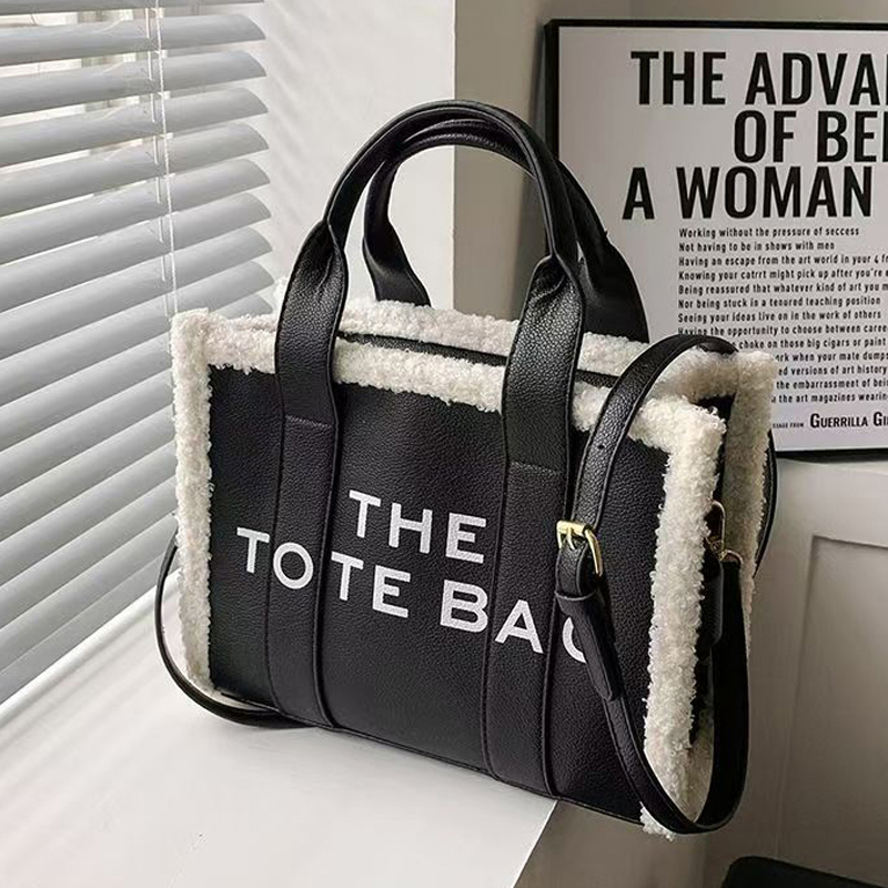 Designer Pack New Edition Design Trendy Printed Women Tote Bag Large Capacity Versatile Casual Shoulder Bag Commuter Work Shopping Handbag 111