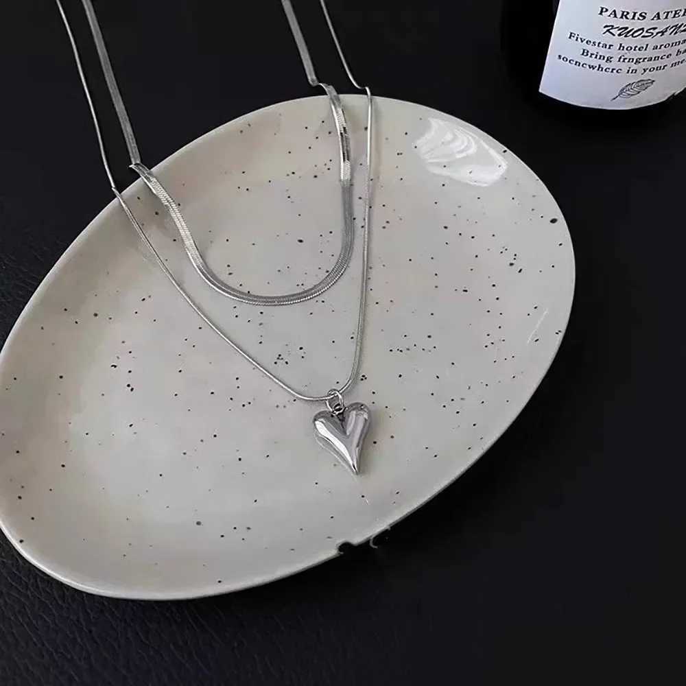 LATS Double Layered Love Heart Pendant Necklace for Women Silver Color Simple Neck Chain Choker Fashion Jewelry Birthday Gifts XJ250717