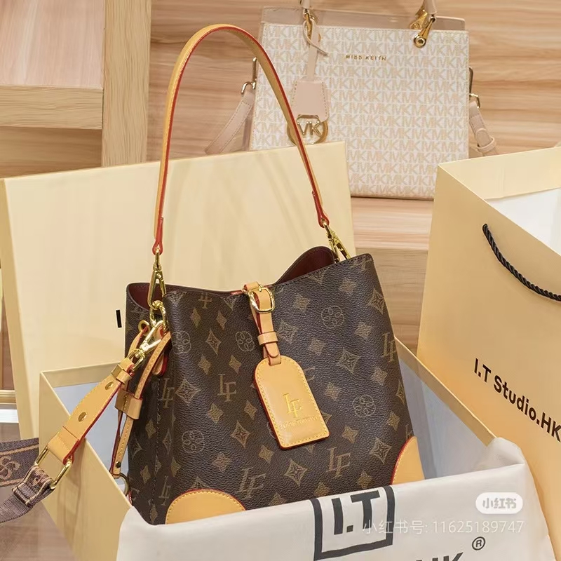 Old flower large capacity water bucket women's handheld high-end versatile shopping shoulder bag