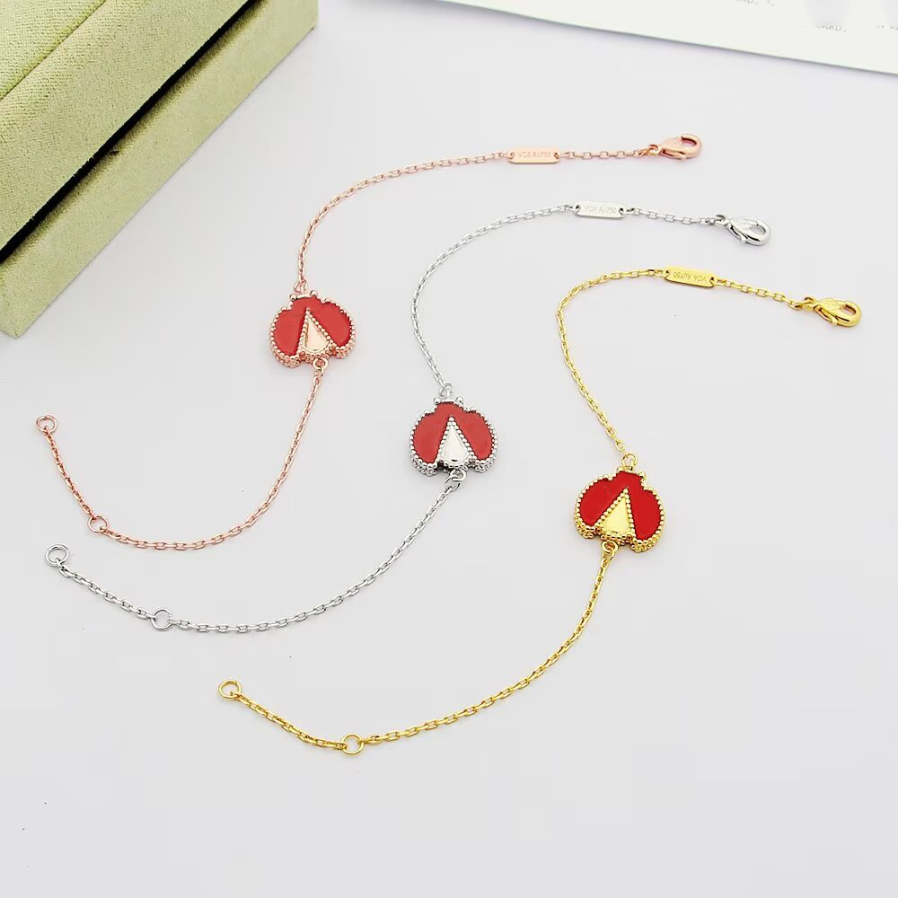 Designer ladybug bracelet Luxury Jewelry for Women with 18k Rose Gold Small Unique Bracelet Charm Clover bracelets Gift christmas