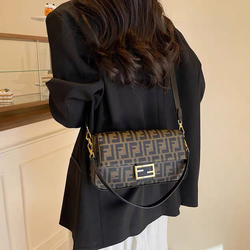 Designer Bag Shoulder Bag Luxury Bag Crossbody Bag Designer Purse Mini Bags High Quality Crescent Bag Ladies Shoulder Satchel Bag Handbag Ladies Zippe