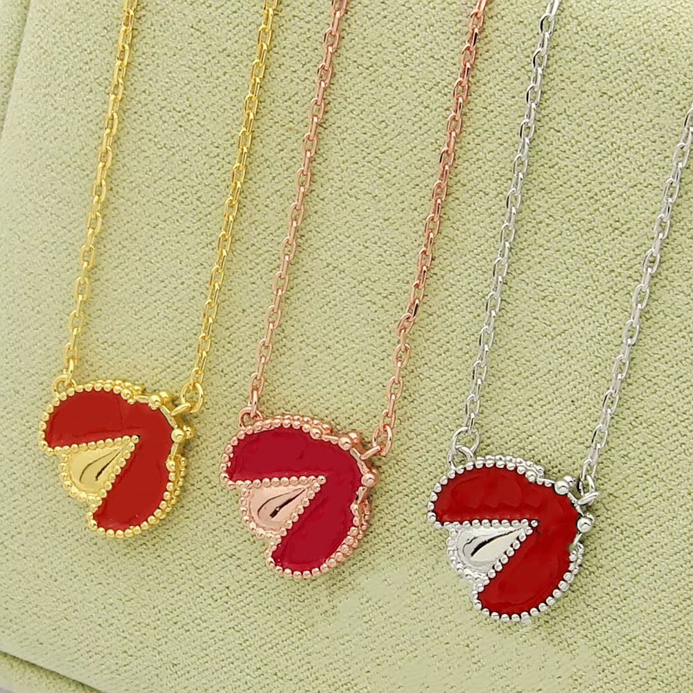 Designer ladybug necklace Luxury Jewelry for Women with 18k Rose Gold Small Unique necklaces Charm Clover pendant Gift christmas