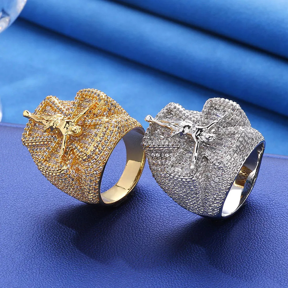 Religious Iced Shiny Trendy Cross Ring Fashion Hiphop Brass Gold Plated Jewelry Striking Zircon Cross Ring 250716