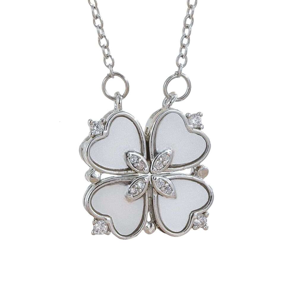 For Women New Style Two-Way Wear Heart-To-Heart Open And Close Four-Leaf Flower Necklace Fashionable Heart Folding Collarbone Chain 805