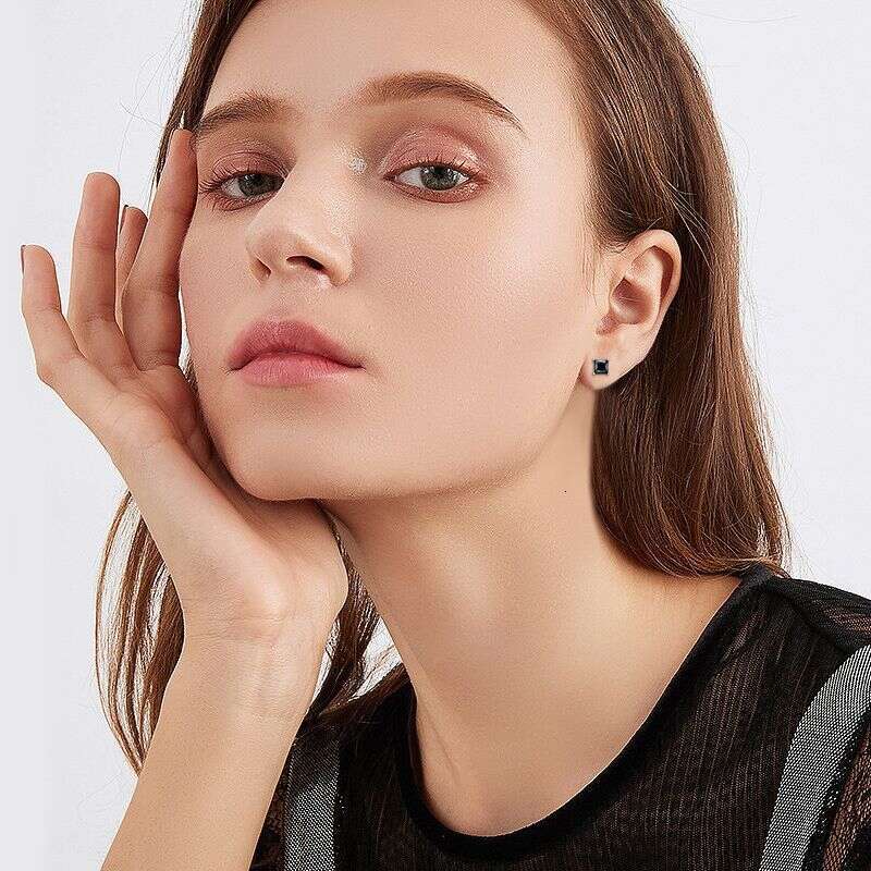 Fashion INS Style Small Sugar Cube Black Moissanite For Women Exquisite Princess Square Earrings With Pure Sier B93