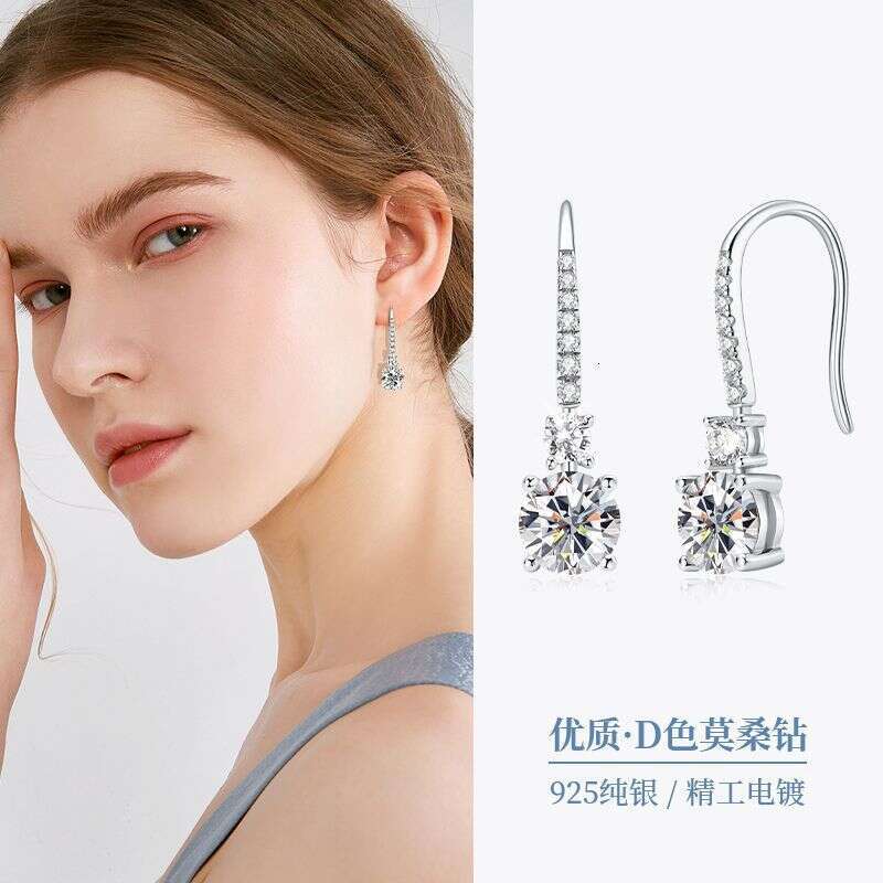 New Style Pure Sier Non-Fading Classic Light D Color Moissanite Stud Earrings F69