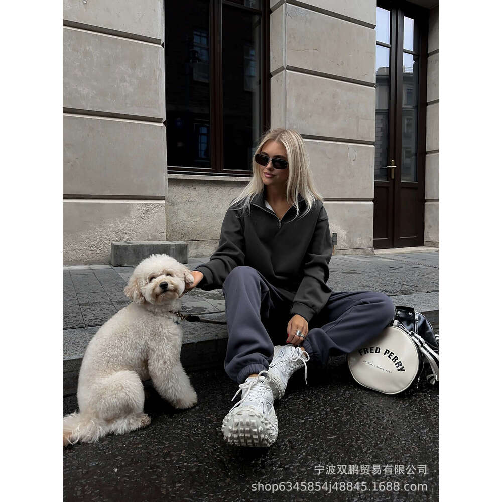 Autumn Winter New Fleece Lined Half-Zip Turn-Down Collar Sweatshirt 30% Cotton Casual Sports Style Top For Women B5