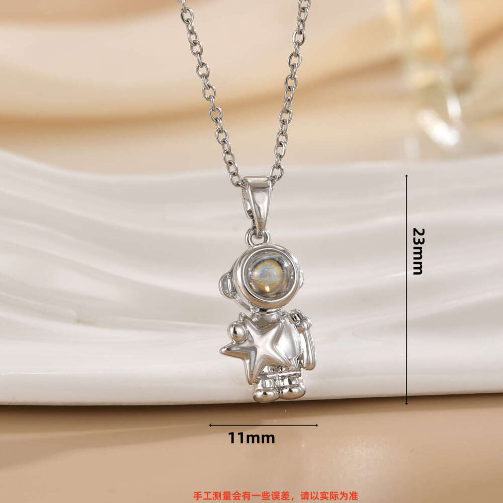 New Couple For Men And Women, 100 Languages Projection Stone Pendant, Fashionable Astronaut Necklace 12A