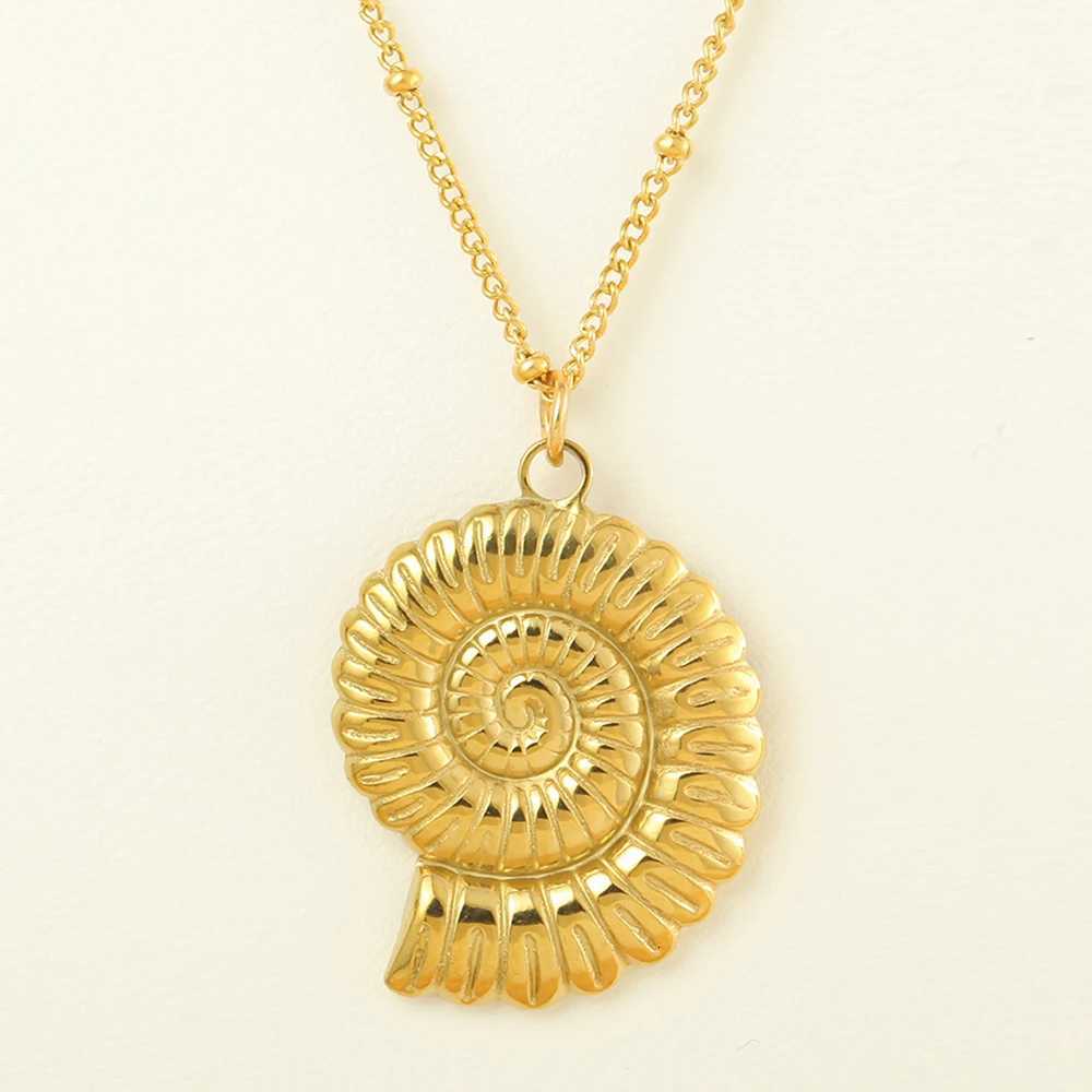 Golden Choker Women Stainless Steel Pendant Necklace Conch Starfish Bow Pendants Fashionable Womens Chunky Jewelry One Piece XJ250717