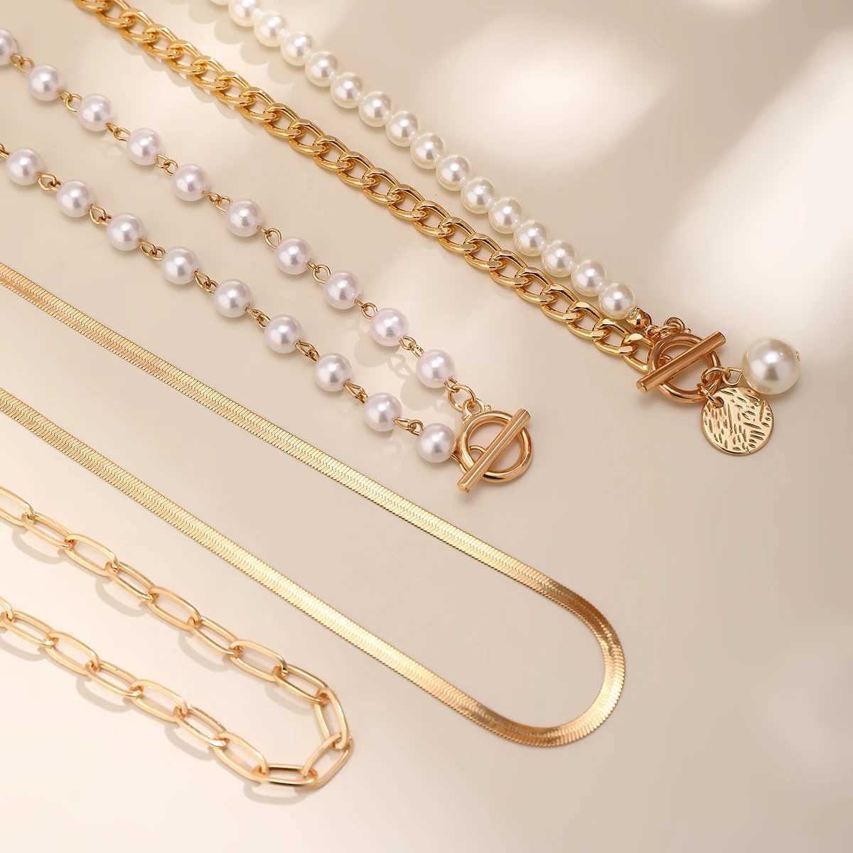 Layered Imitation Pearl and Thick Chains Choker Necklace for Women Trendy Beaded Chains on Neck Accessories 2023 Fashion Jewelry XJ250717