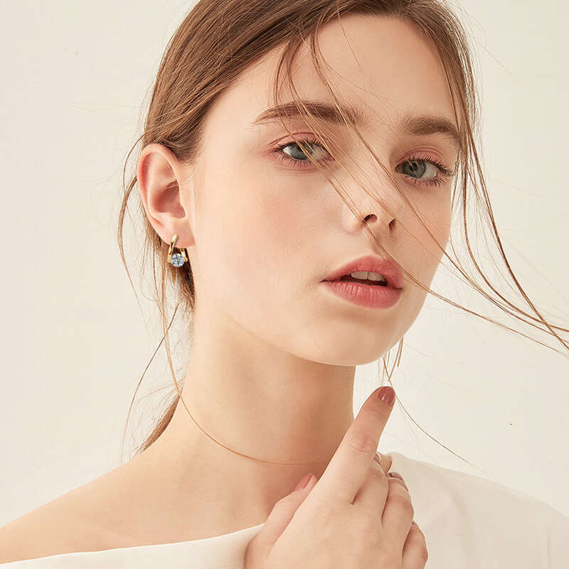 New Korean INS Style Irregular Fashionable Light Moissanite Sier Earrings 590