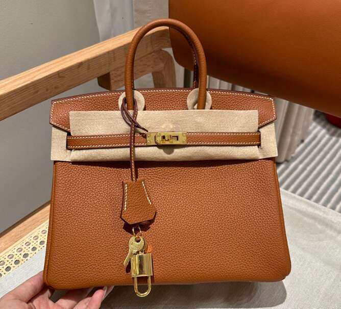 Designer Women Bag Handbags Tote High Quality Genuine Leather Handmade Gold Sier Hardware Lock Interior Zipper Pocket Fashion Bags Shoulder Bags