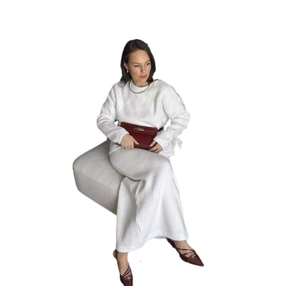 Autumn Winter Elegant Soft Thickened Round Neck Sweater Fishtail Two-Piece For Women OL Style Top + Skirt Set B5