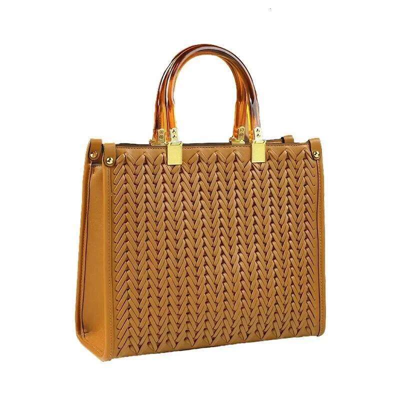 2024 New French Style Woven Bamboo Handbag Women's Crossbody High Quality Large Capacity Single Shoulder Bag