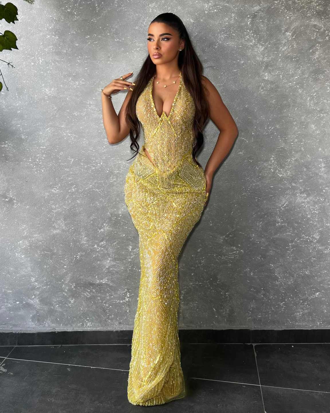 Sexy Women Evening Dresses For Women Halter Sleeveless Backless Gown Sequins Lace Dress Party Custom Made Prom Gowns vestido de novia