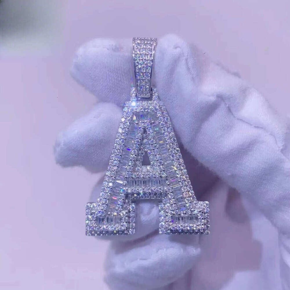 Jewelry Vvs Dia Iced Out Hip Hop Gold Plated baguette Moissanite Letter Pendant Necklace