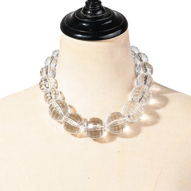 Transparent Acrylic Big Ball Beads Choker Necklace for Women Men Trend Chunky Round Statement Necklace Fashion Jewelry Gift 250716
