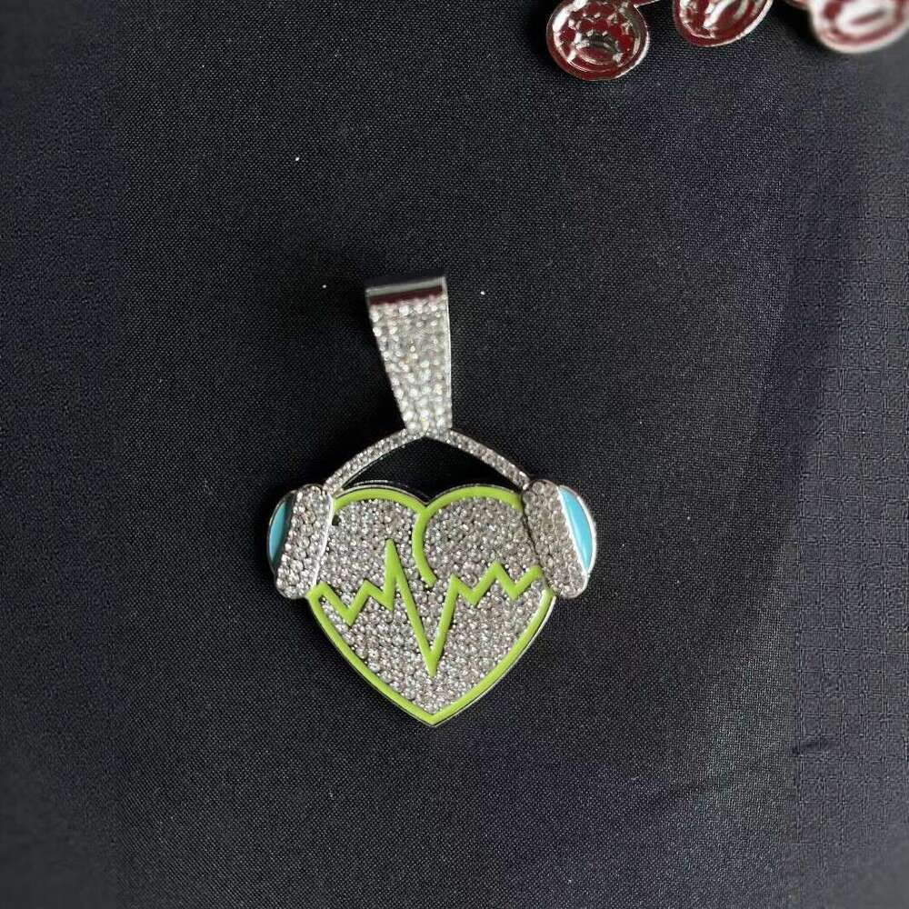 Hot Selling Resin Inlaid Headphone Heartbeat Heart Pendant Full Dia Hip Hop Personality Trend Necklace