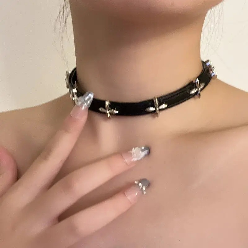Vintage Gothic Black Necklace for Women Fashion Punk Leather Choker Dark Collar Chain Trendy Jewelry Cool Y2K Accessories 250715