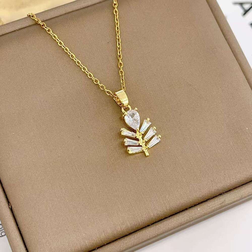 Copper Gold-Plated Ladder Square Water Drop Earrings Necklace Versatile Full Dia Leaf Pendant Set Jewelry 869