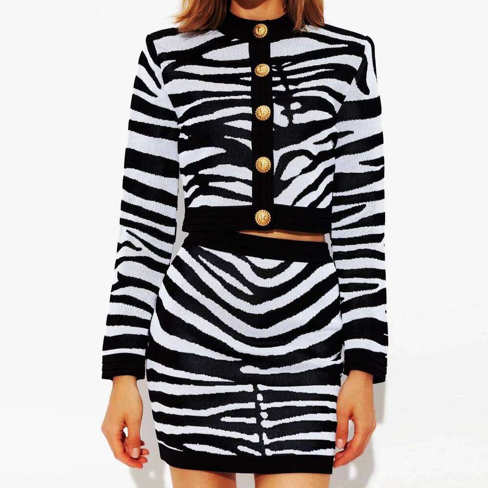 Spring And Autumn New Fashionable Style Knitted Elastic Zebra Pattern Long Sleeve Top Slimming Short Skirt Commuter Women's Set