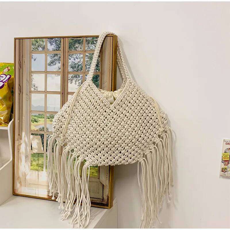 Fashion Tassel Hollow Shoulder For Women Brand Largecapacity Retro Hand-woven Beach Bag New Commute Versatile Totebag