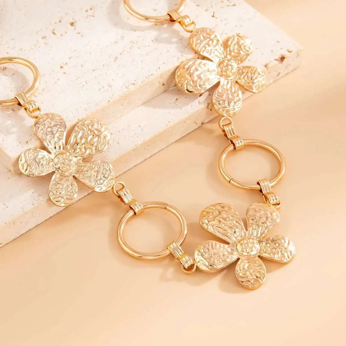 IngeSight.Z Exquisite Metal Large Flower Bikini Belly Waist Chain Women Fashion Summer Sexy Beach Party Belt Dress Body Jewelry 250716
