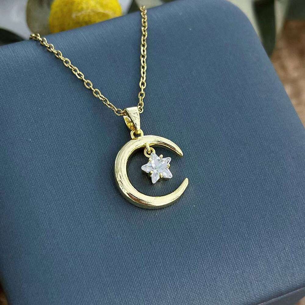 For Women, Internet Celebrity Star Moon Zircon Geometric Niche Light New Design Pendant Elegant Titanium Steel Necklace 58D