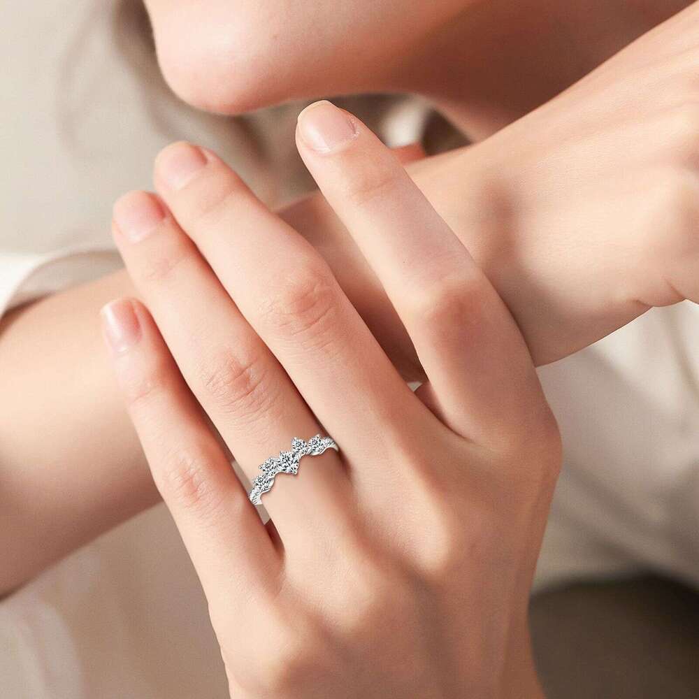 Same Style Elegant Niche High-End Starry Sky D Color Moissanite Versatile S Silver Band Ring For Women A3b