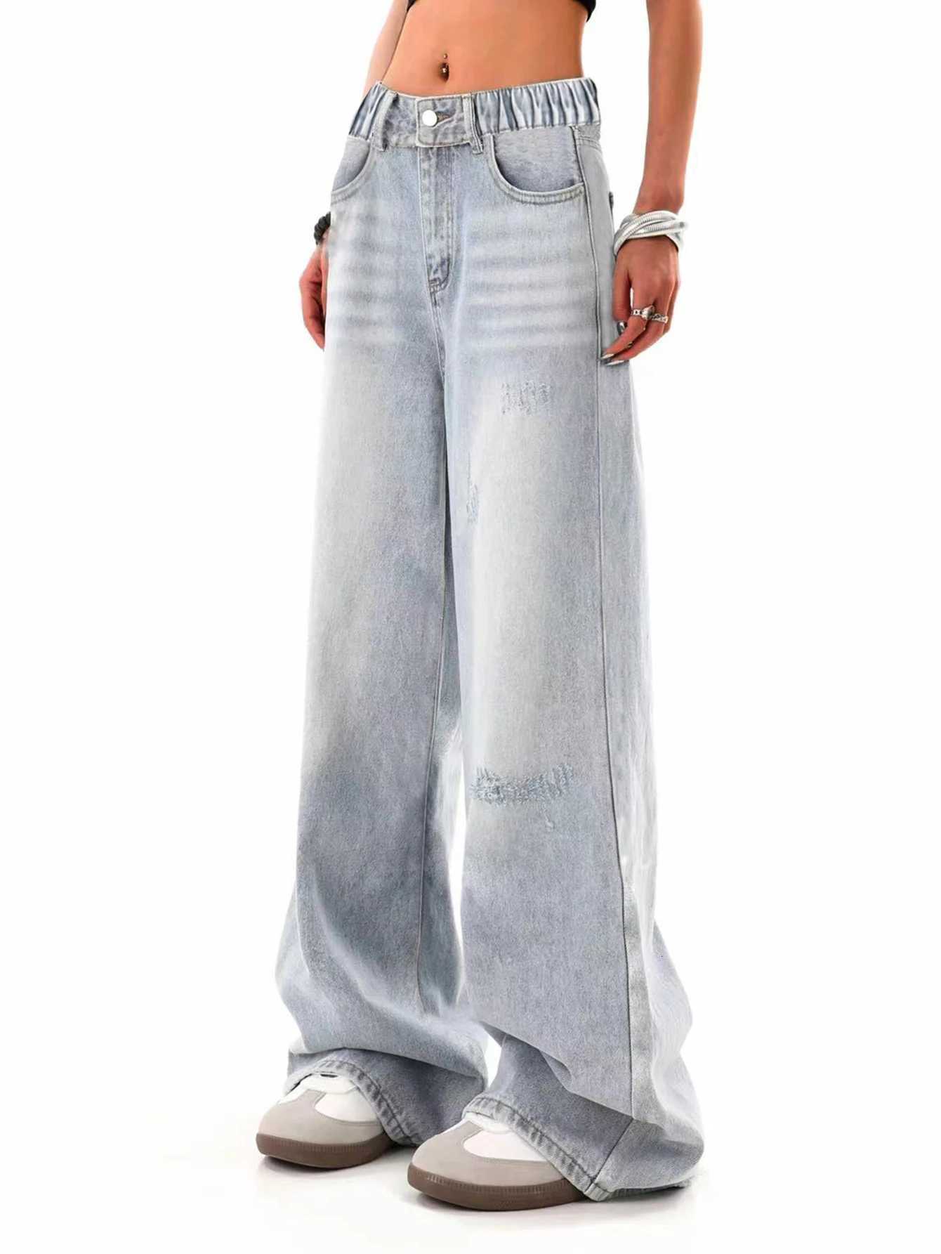 Loose-fit light blue trendy and stylish washed denim jeans for teenage girls - versatile and fashionable R250716