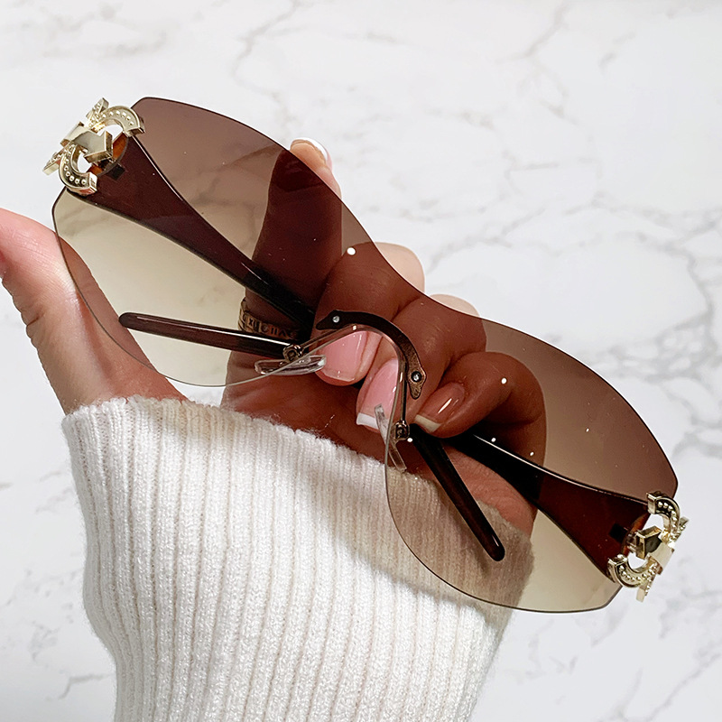 Designer Sunglasses For Women Men Retro Round Style Sunglasses Fashion Classic Sunglasses Luxury Polarized Goggle Pilot PC Frame Oversized UV400 Eyewe