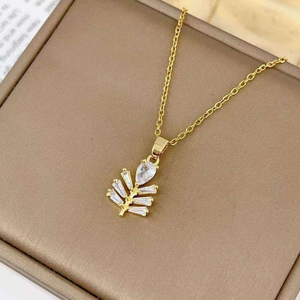 Copper Gold-Plated Ladder Square Water Drop Earrings Necklace Versatile Full Dia Leaf Pendant Set Jewelry 869
