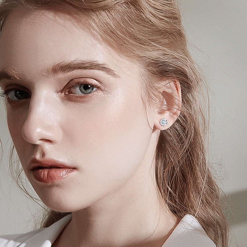 Live New Classic For Women, Pure Sier Inlaid With 1.5 Carat D Color Moissanite Earrings F44