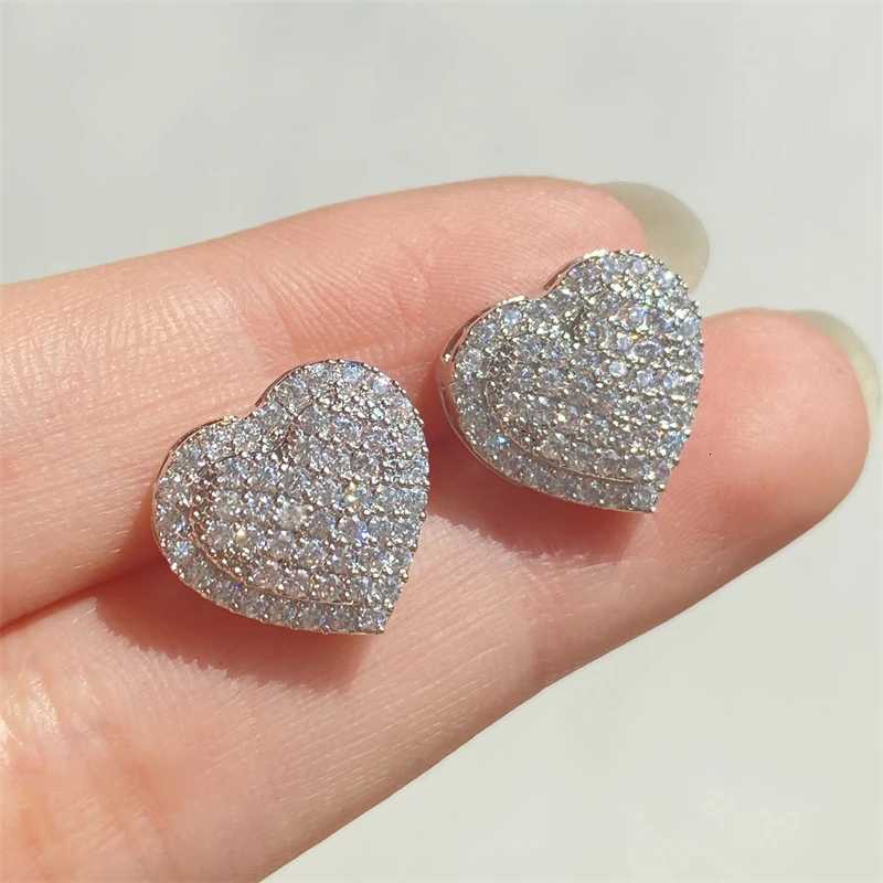 Classic Design Dazzling Heart Stud Earrings for Women High Quality Romantic Female Accessories Timeless Styling Jewelry y250715