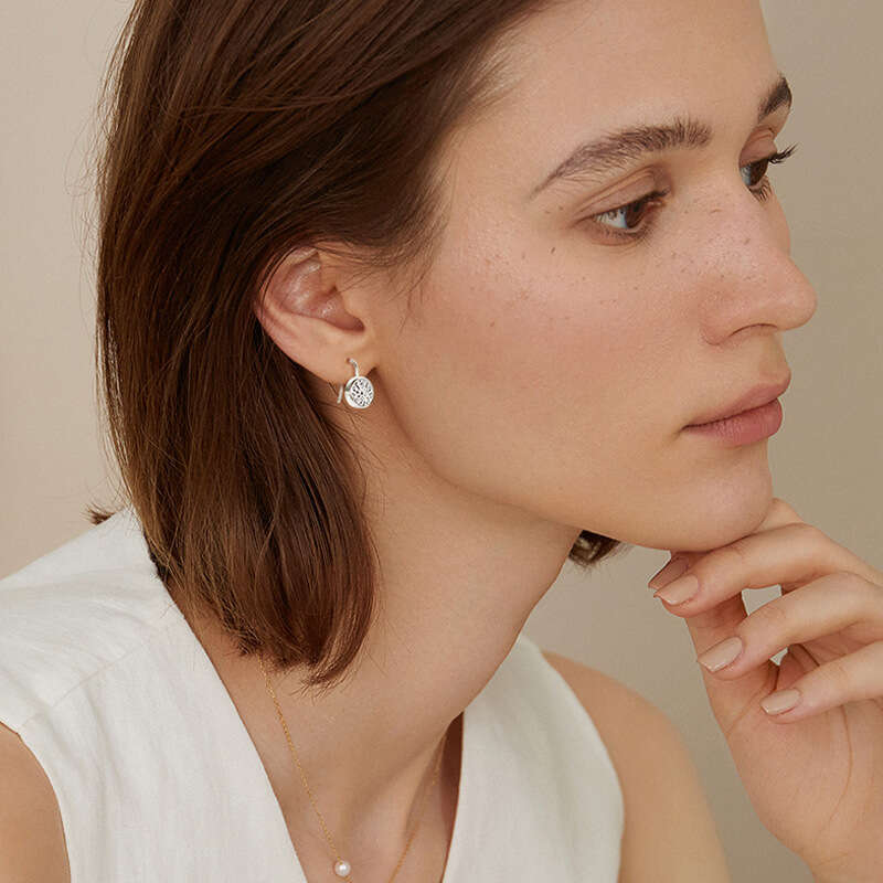 2 Carat D Color Moissanite For Women Fashion Simple High-End Feel Pure Sier Niche Earrings 04B