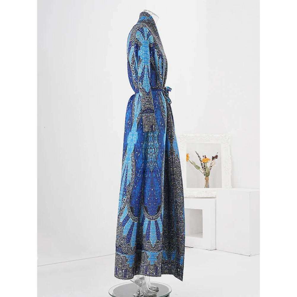 LANMREM Fashion Print Design Pleated Long Coat Women Scraf Collar Belt Gathered Waist Windbreaker 2024 Autumn New 32C1489