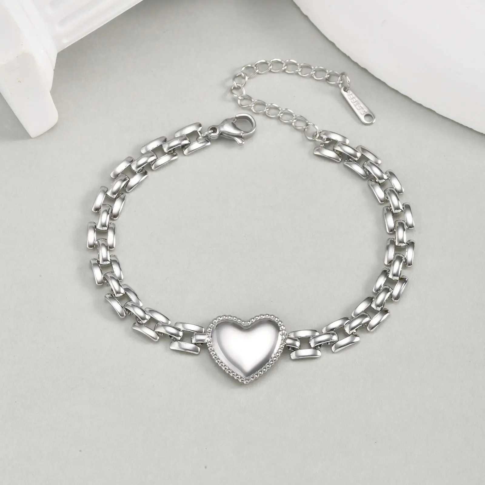 Trendy Love Bracelet for Wen Stainless Steel Strap Chain Bracelets Exquisite Party Jewelry Mothers Day Gift X2507181