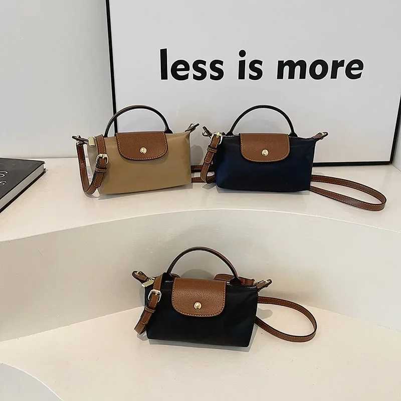 New Fanan-RETRO FAshion Versatile Handbag Hot Item Spring/Summer Womens Bag Single Shoulder Crossarm Handheld Nylon Bag R250717