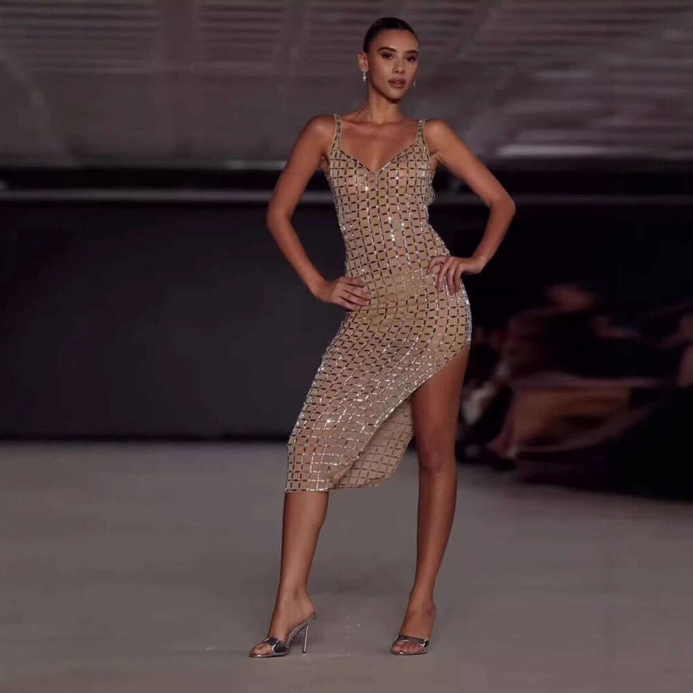 French Style Pure Desire Sparkling Rhinestone Strap Dress Sexy Backless High-End Heavy Craft Banquet Slit Gown B5